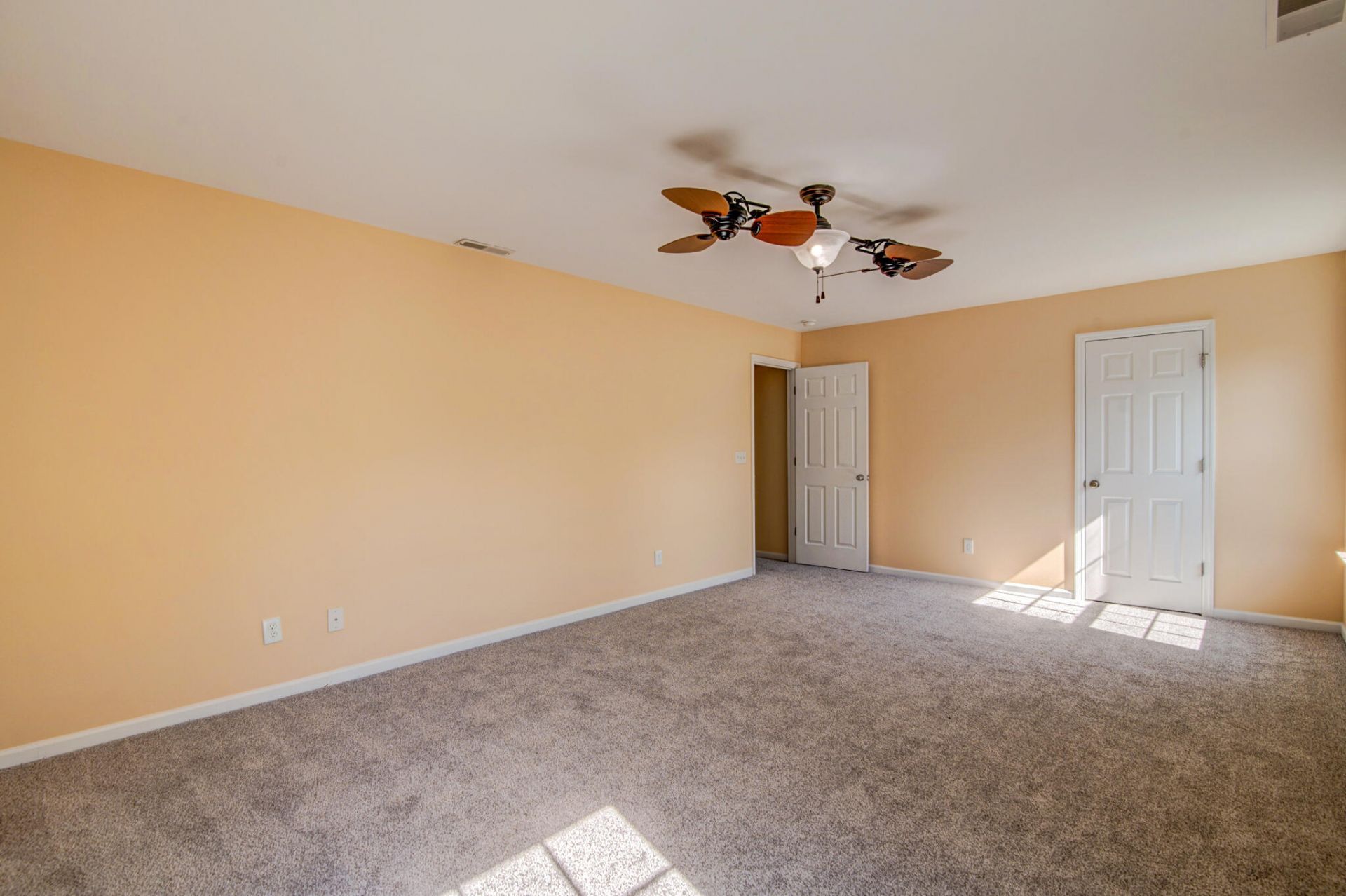 135 Dorothy Drive Photo 27
