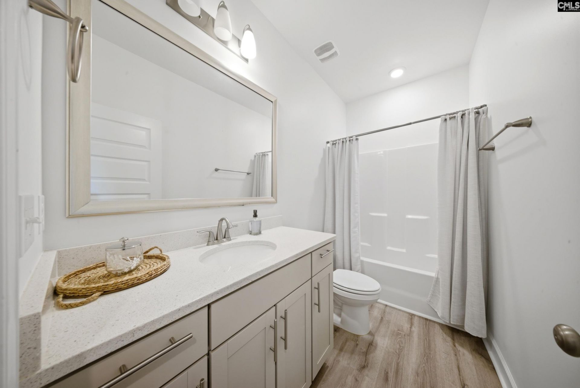 105 Somerset Court Photo 14