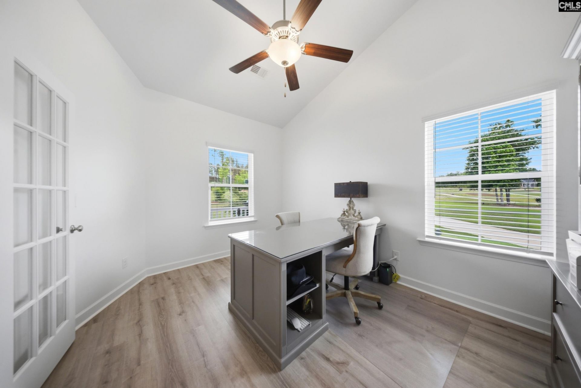 105 Somerset Court Photo 14