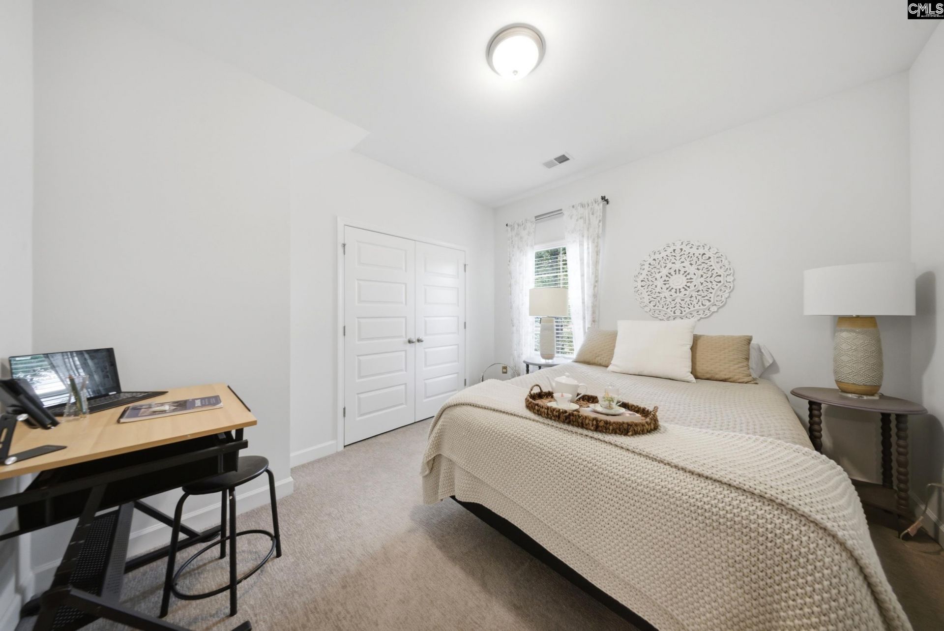 105 Somerset Court Photo 18