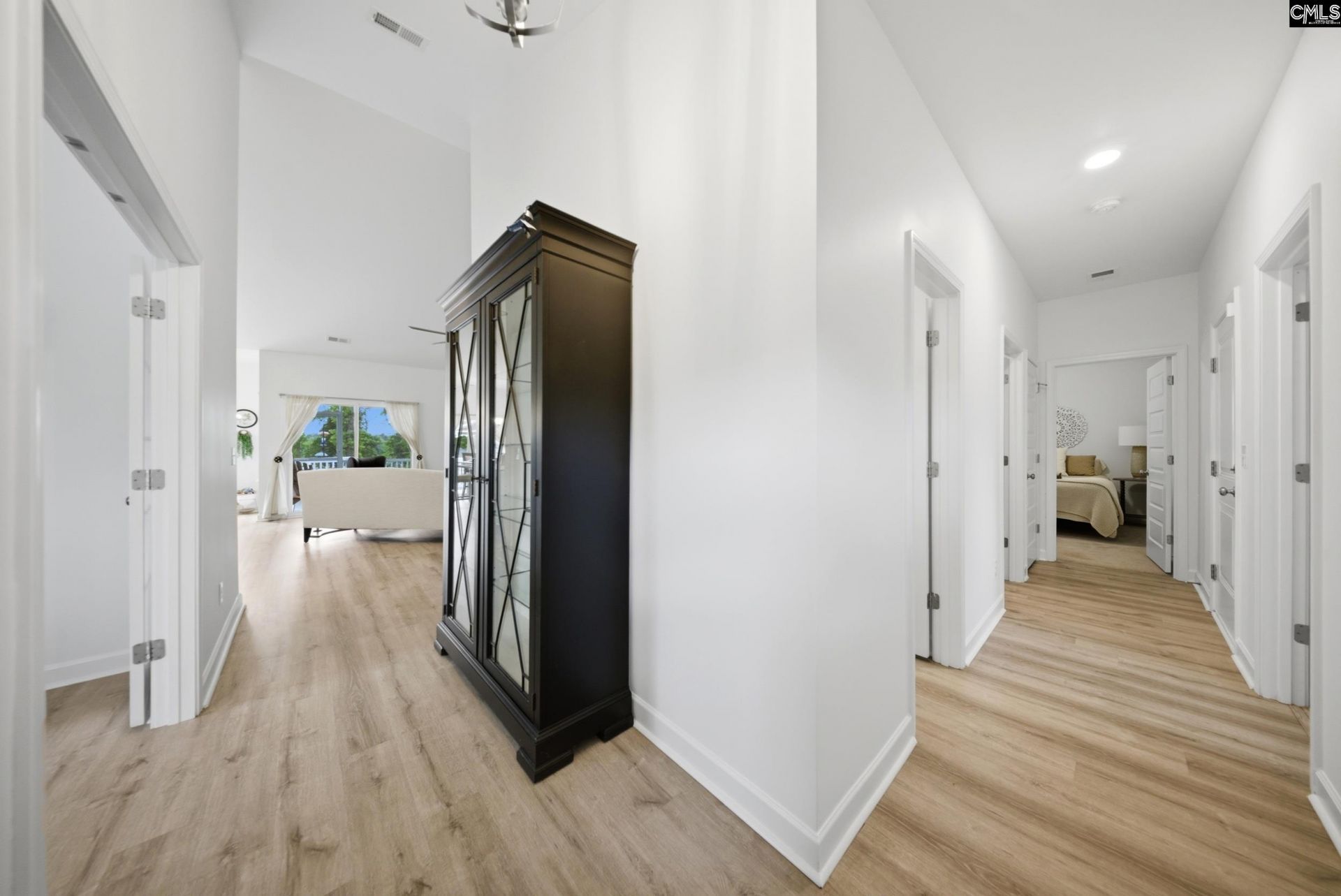105 Somerset Court Photo 20