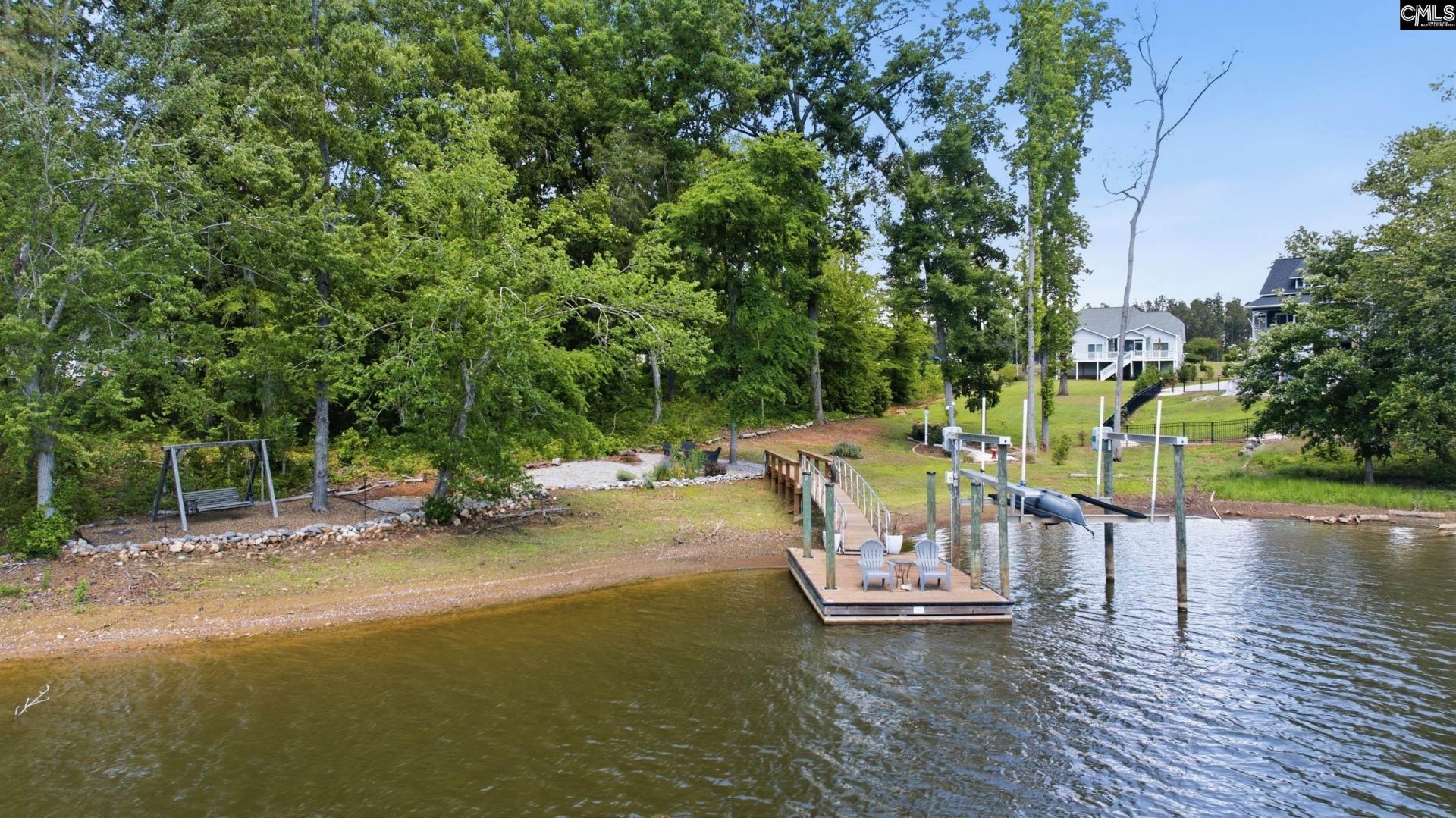 105 Somerset Court Photo 31