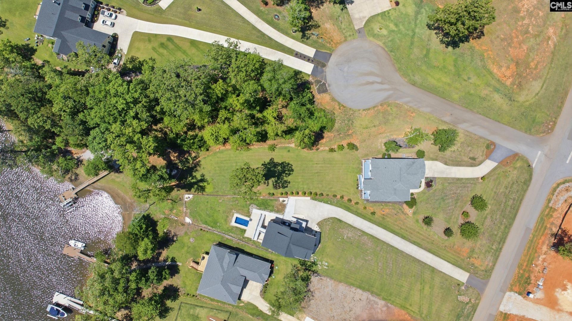 105 Somerset Court Photo 39