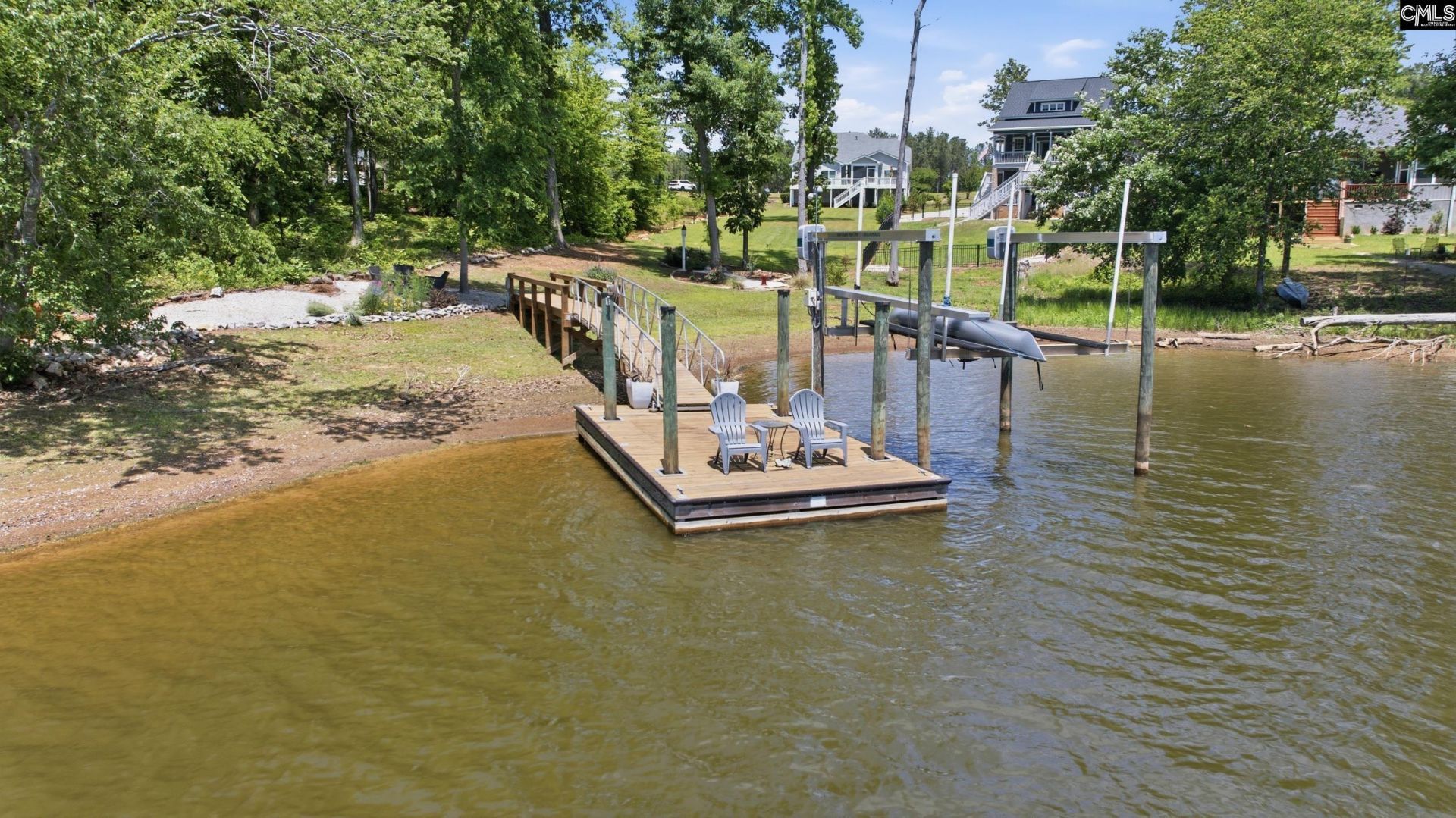 105 Somerset Court Photo 4