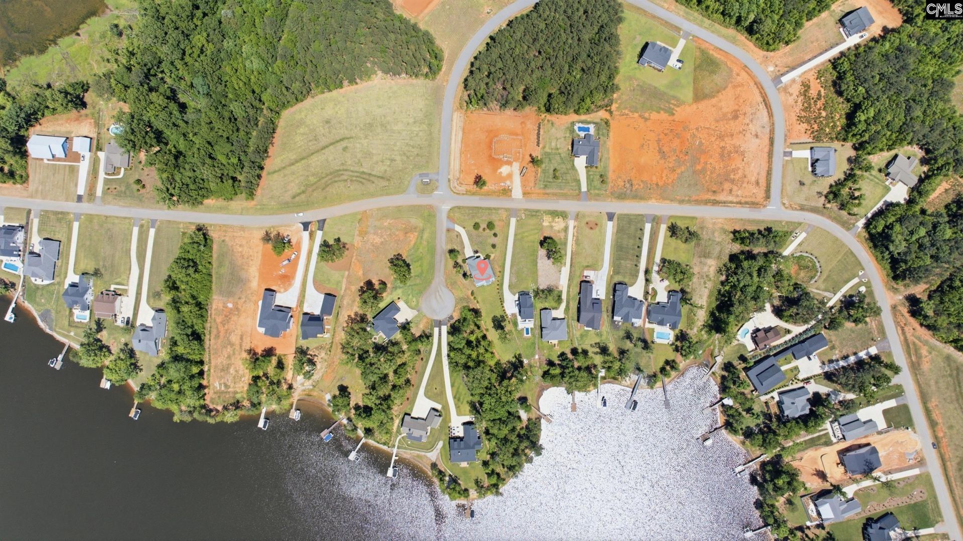 105 Somerset Court Photo 40