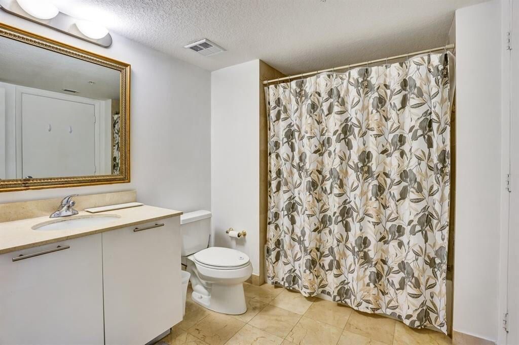 1800 N Bayshore Drive, Unit 1610, Miami, FL 33132 Photo
