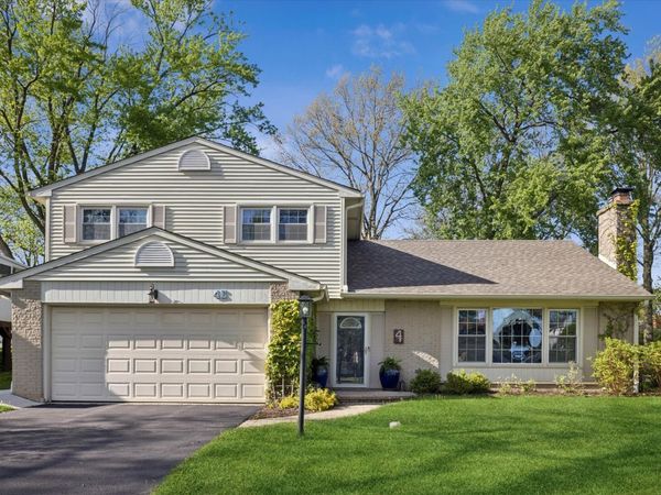 4 E Noyes Drive , Arlington Heights, IL 60005