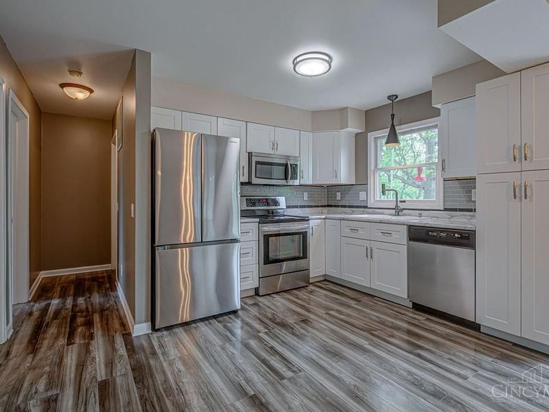 4899 Kyles Station Road, Liberty Township, OH 45011 Photo 9