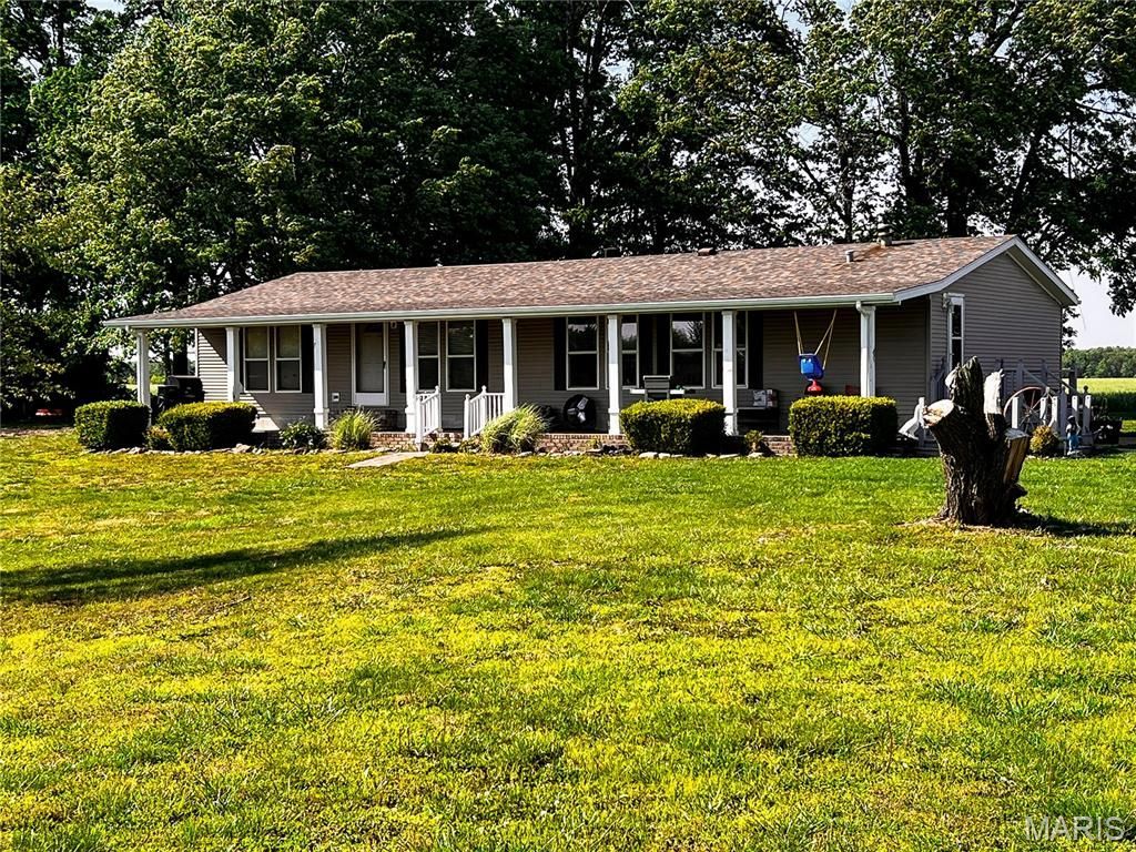 1383 Old Salem Road, Kell, IL 62853 Main Photo