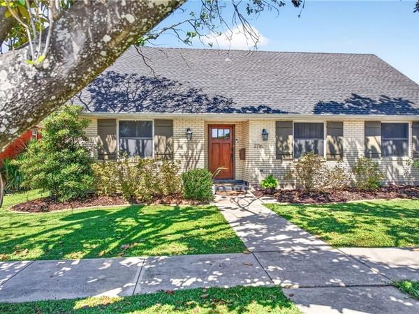 2716 BELMONT Place, Metairie, LA 70001