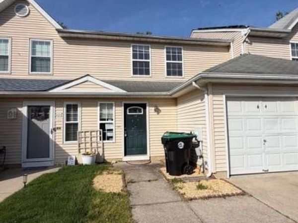 64 HIGHMEADOWS , SICKLERVILLE, NJ 08081