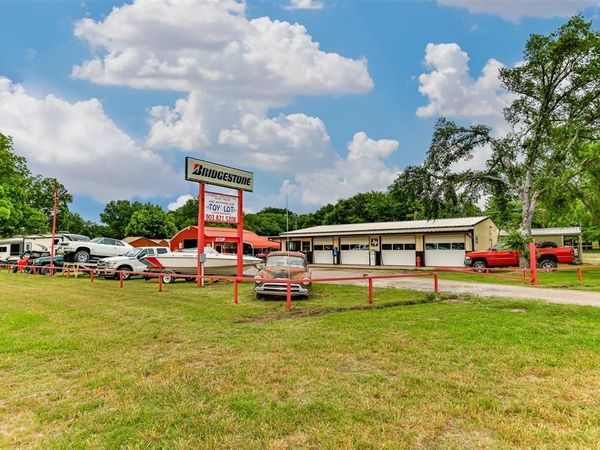 59 Shawnee Trail, Whitesboro, TX 76273