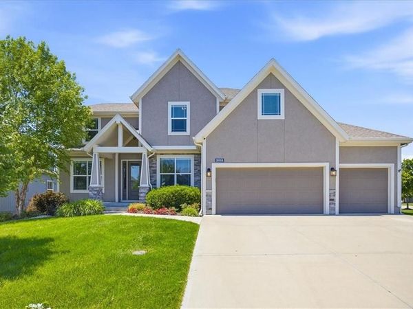 16964 S Hunter Street, Olathe, KS 66062