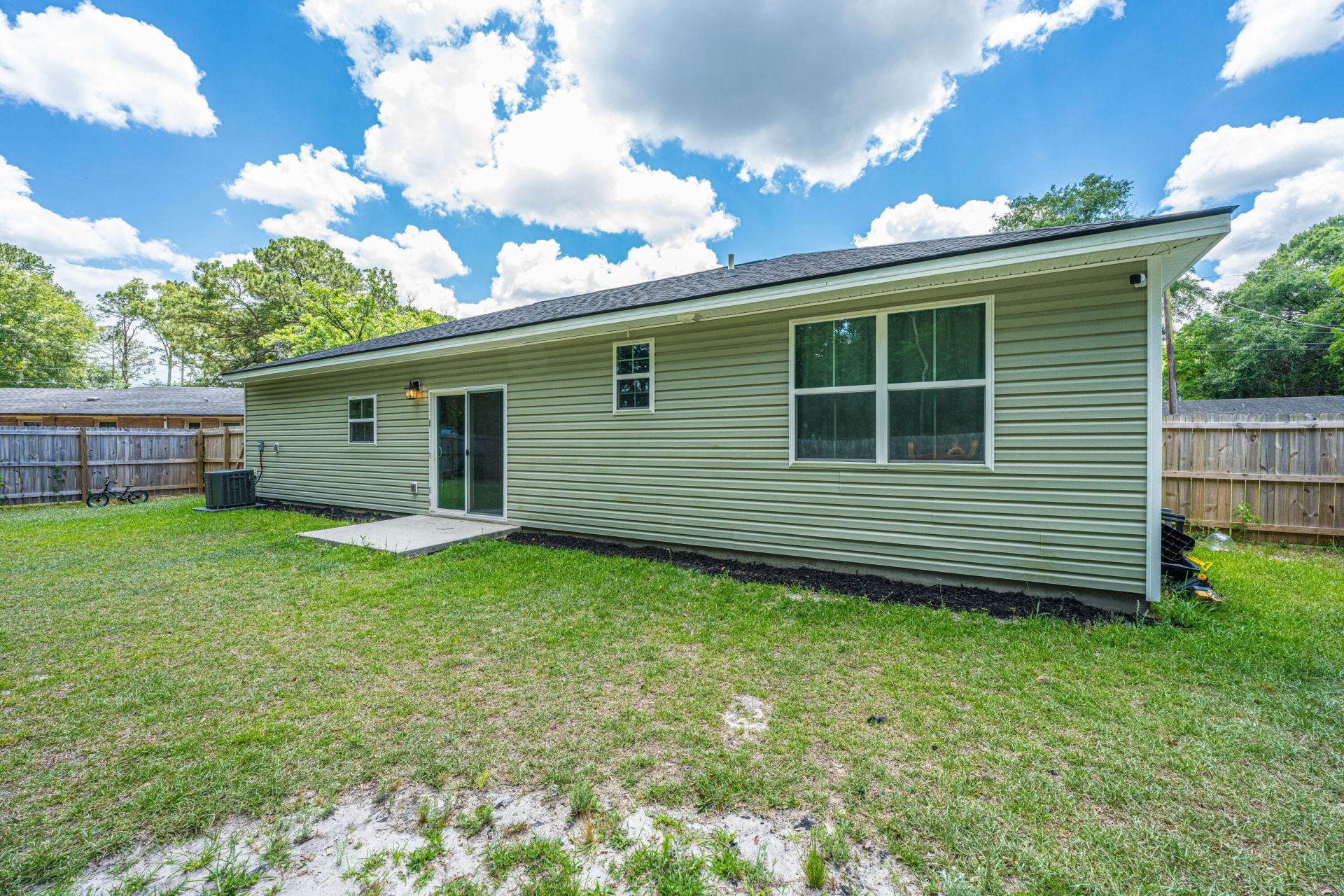 4404 Clovewood Street Photo 32