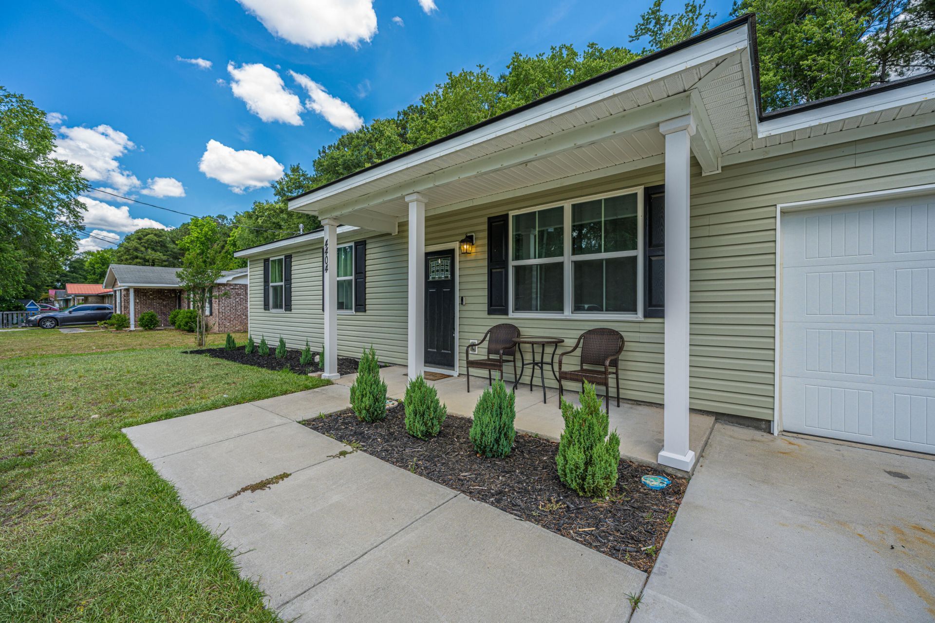 4404 Clovewood Street Photo 5