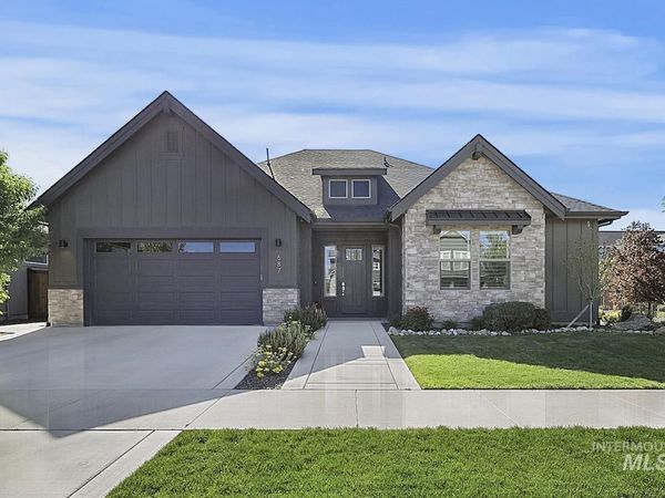 687 S Short Ln, Eagle, ID 83616