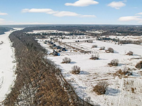 xx6 Quinlan Avenue N, Stillwater, MN 55082