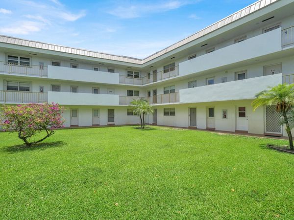 5501 NW 2nd Avenue, Unit 111, Boca Raton, FL 33487