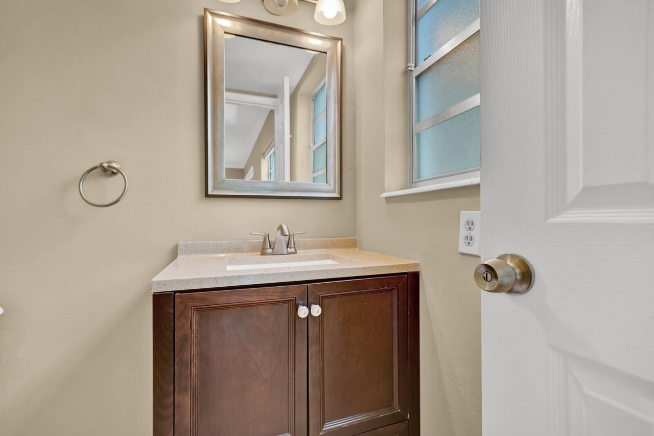 5501 NW 2nd Avenue, Unit 111, Boca Raton, FL 33487 Photo