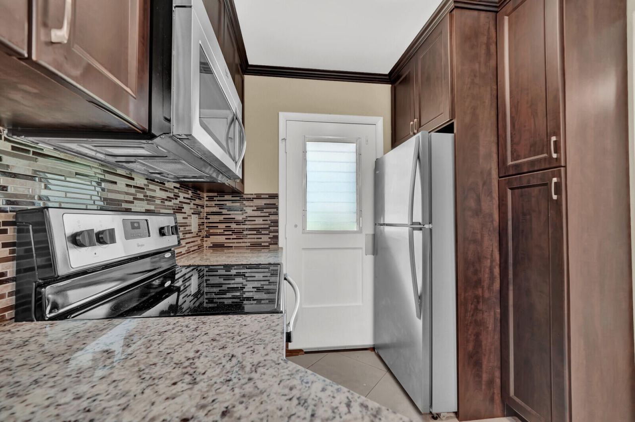 5501 NW 2nd Avenue, Unit 111, Boca Raton, FL 33487 Photo