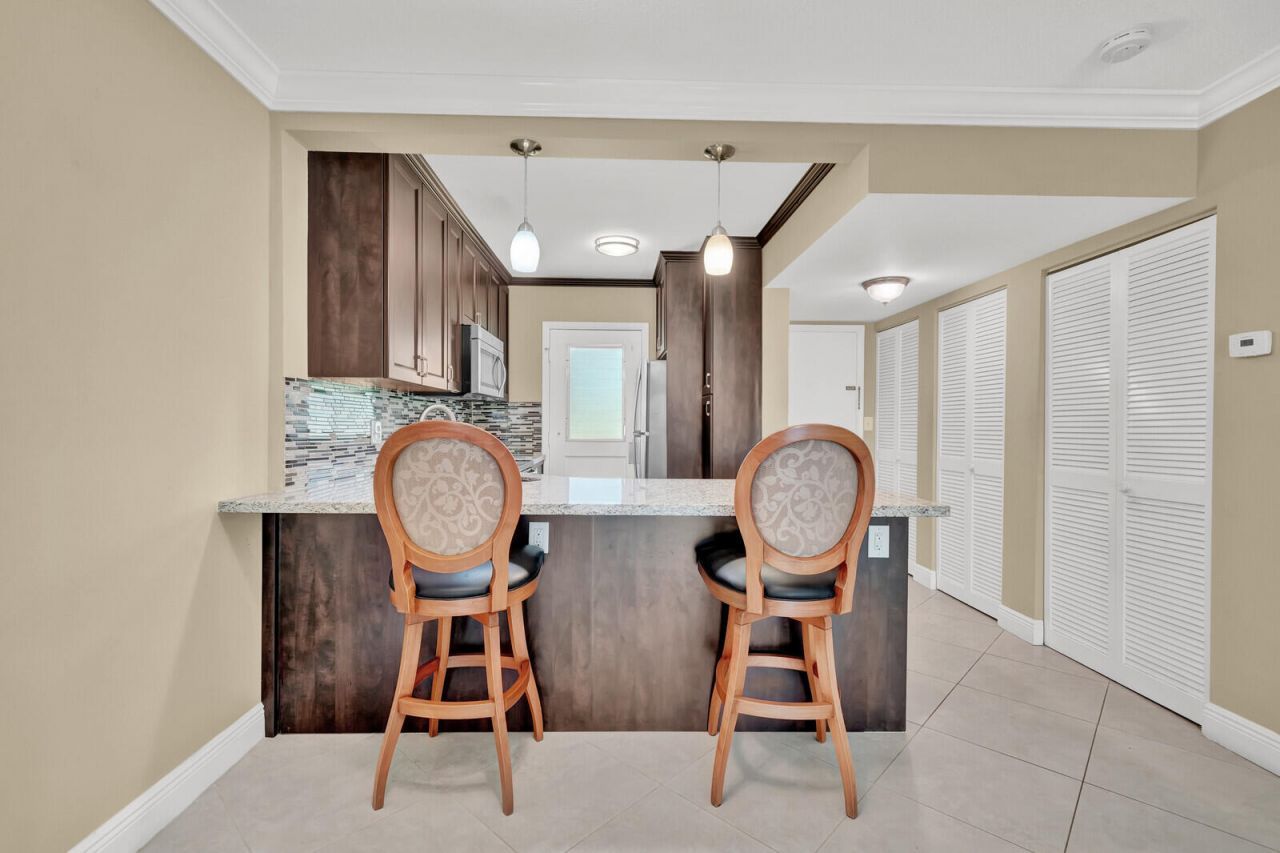 5501 NW 2nd Avenue, Unit 111, Boca Raton, FL 33487 Photo