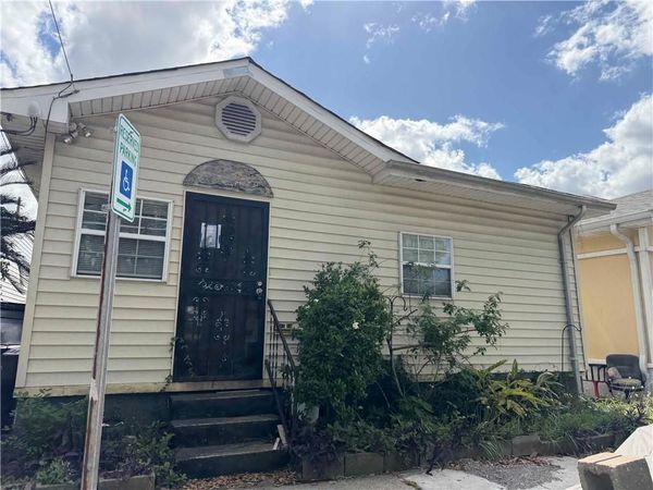 3212 ORLEANS Avenue , New Orleans, LA 70119