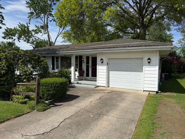 701 Oak Drive , Washington Court House, OH 43160