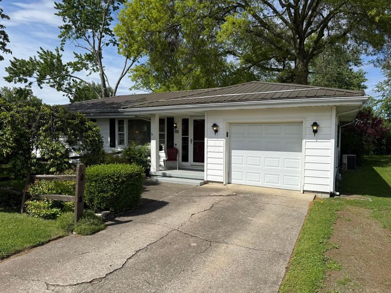 701 Oak Drive, Washington Court House, OH 43160 Photo 1