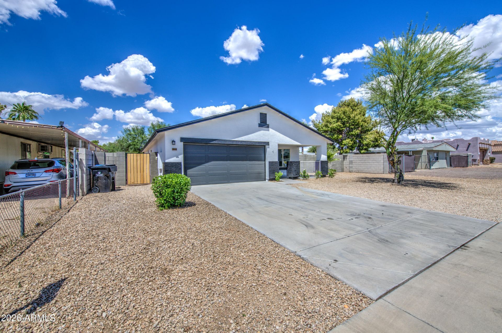 2922 E Le Marche Avenue, Phoenix, AZ 85032 Main Photo