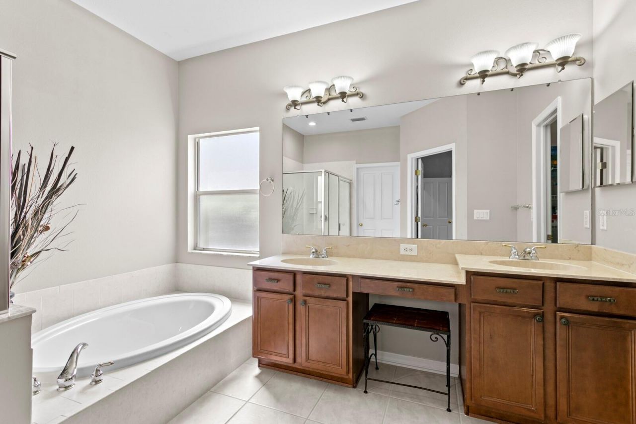 10235 Estuary Drive, Tampa, FL 33647 Photo