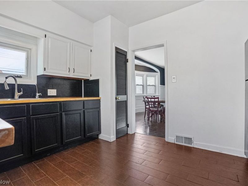 1169 Berwin , Akron, OH 44310 Photo 18