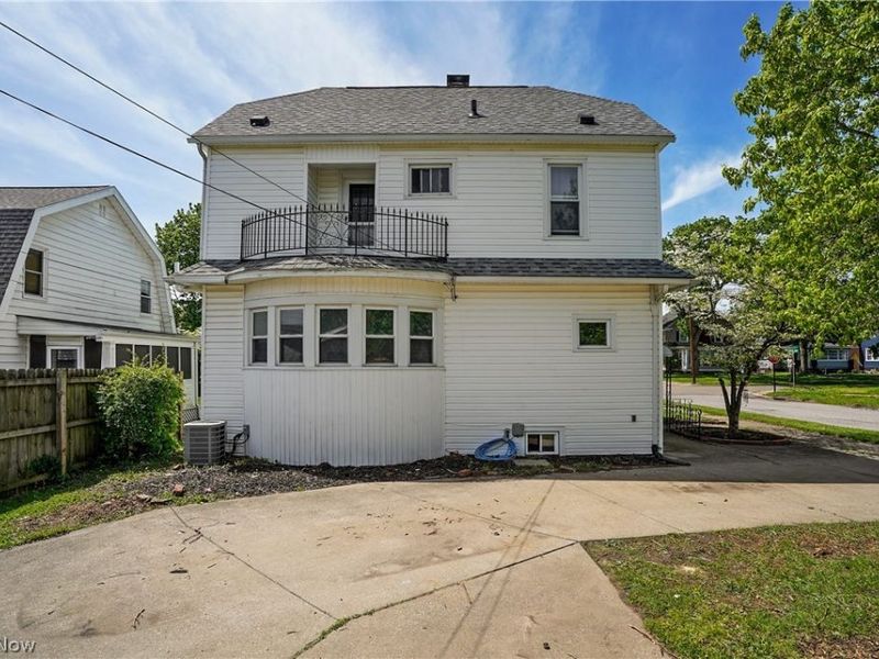 1169 Berwin , Akron, OH 44310 Photo 2