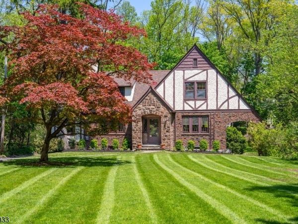 184 Old Short Hills Rd, Millburn, NJ 07078