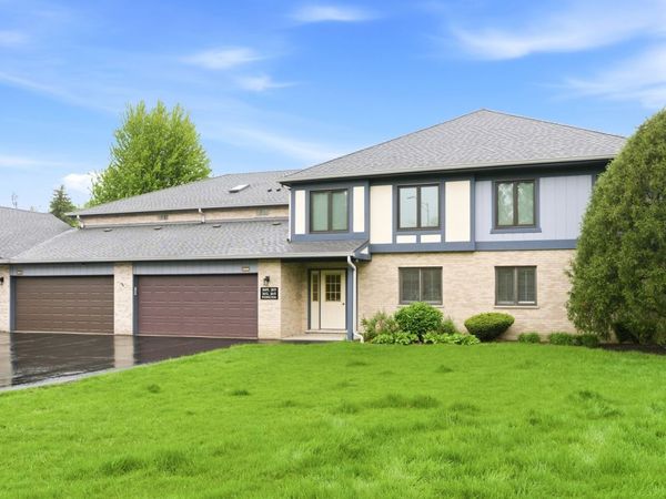 2611 Essington Road , Unit 2611, Joliet, IL 60435