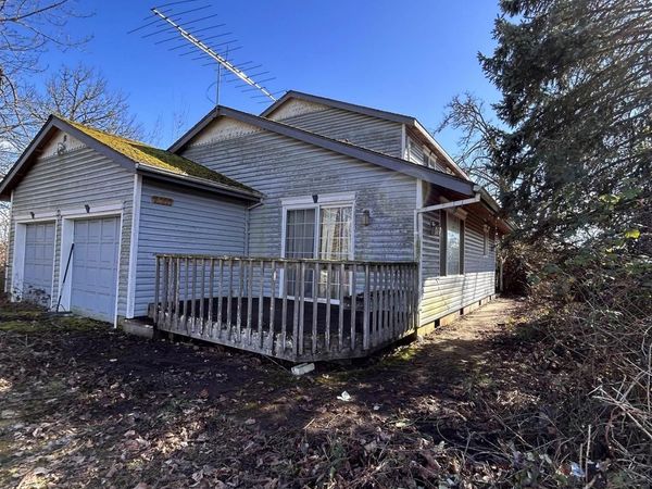 35641 Riverside Dr SW, Albany, OR 97331