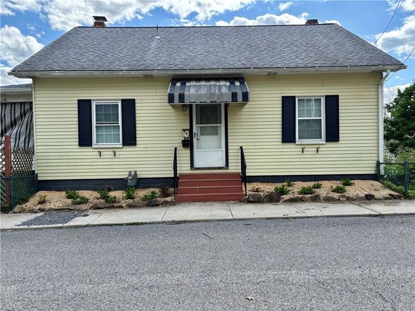 303 Highland Lane , Sewickley, PA 15143