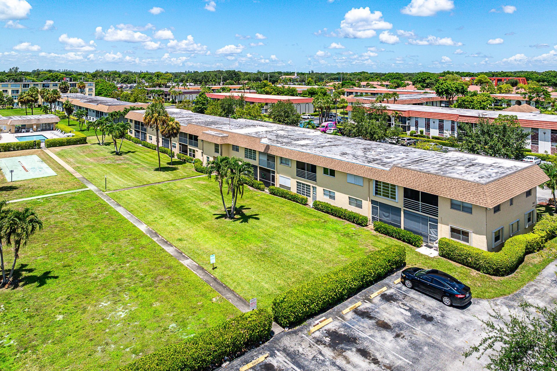 9855 Sandalfoot Boulevard, Unit 305, Boca Raton, FL 33428 Photo