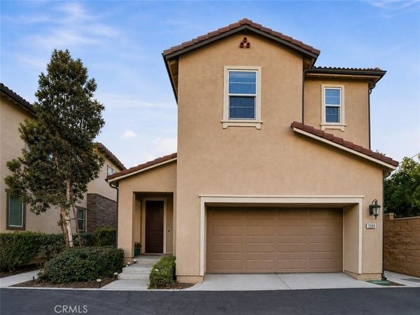 2886 Villa Catalonia Court, Corona, CA 92881