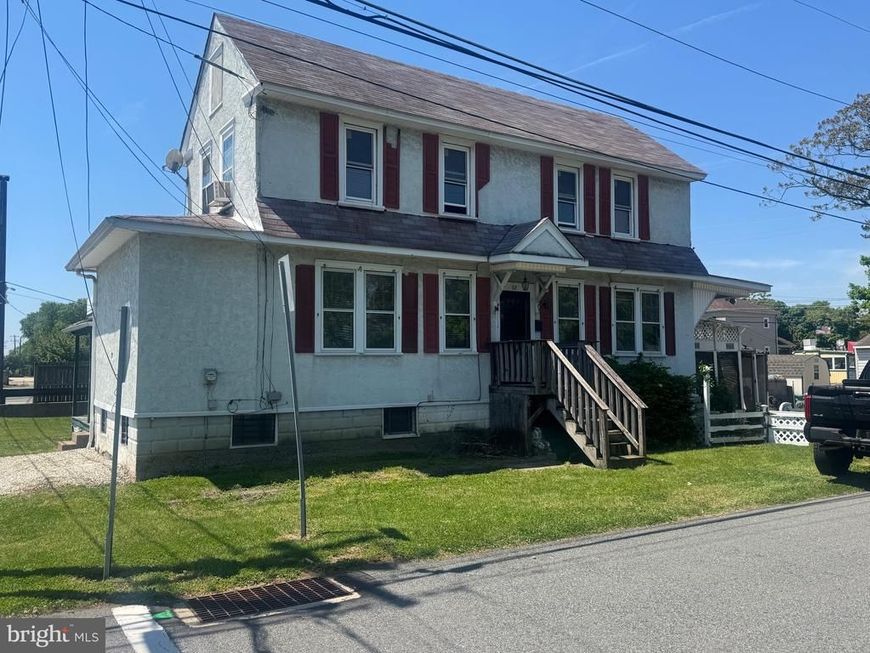 92 S Governor Printz Boulevard, Essington, PA 19029 Main Photo