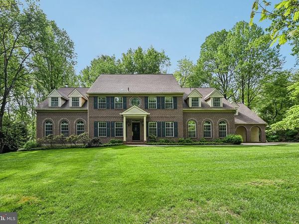 2 BITTERSWEET DRIVE, WEST CHESTER, PA 19382