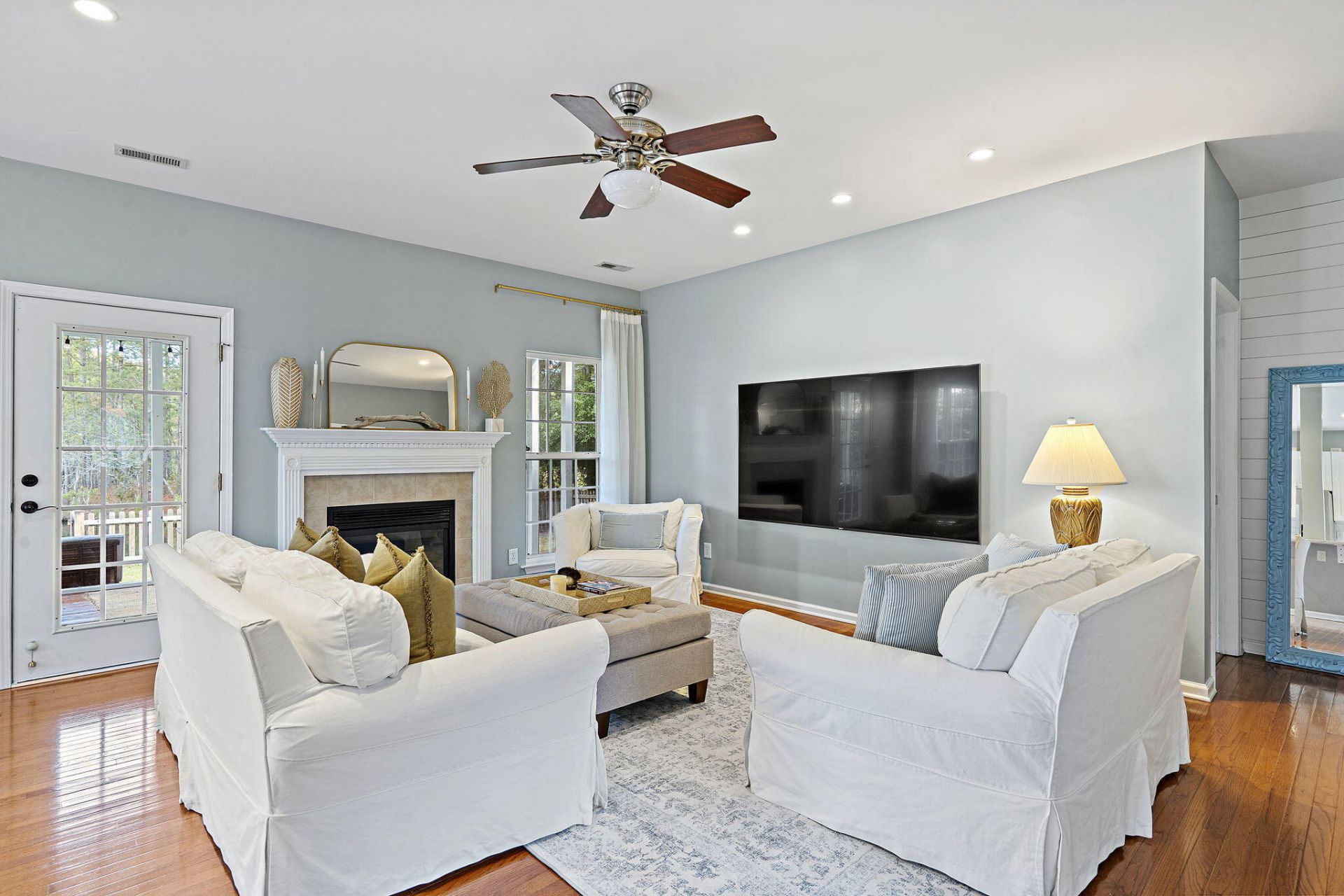 3101 Sonja Way Photo 19