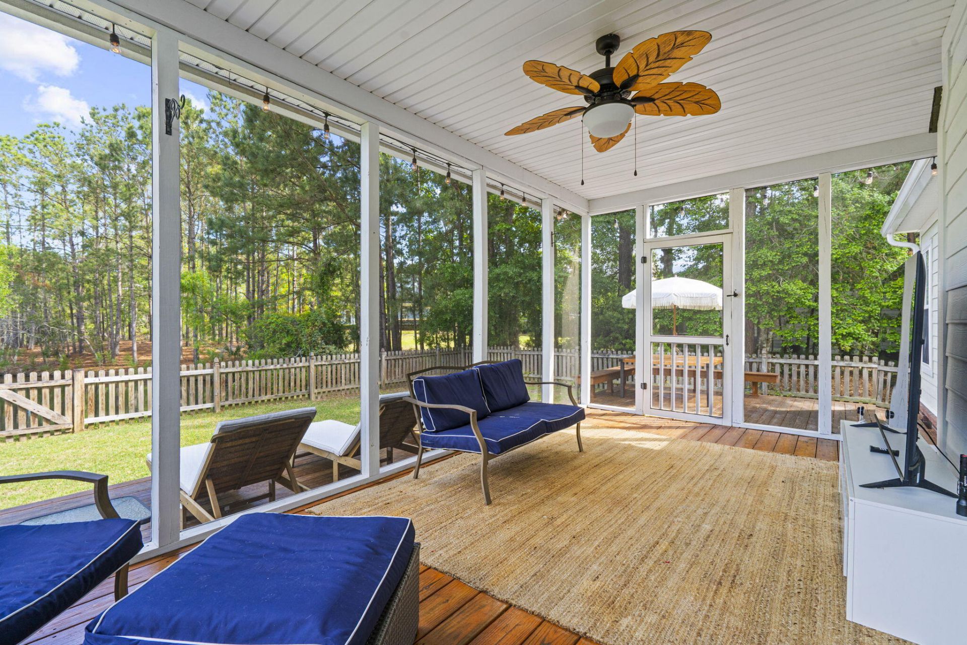 3101 Sonja Way Photo 26