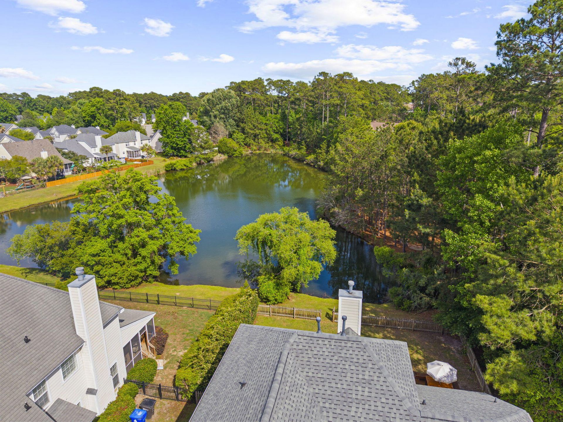 3101 Sonja Way Photo 4