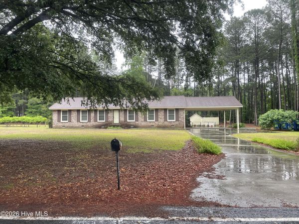 209 Sunset Park Road, Bladenboro, NC 28320