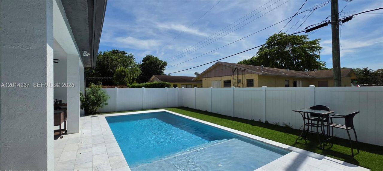 4971 Whispering Way, Unit 4971, Fort Lauderdale, FL 33312 Photo