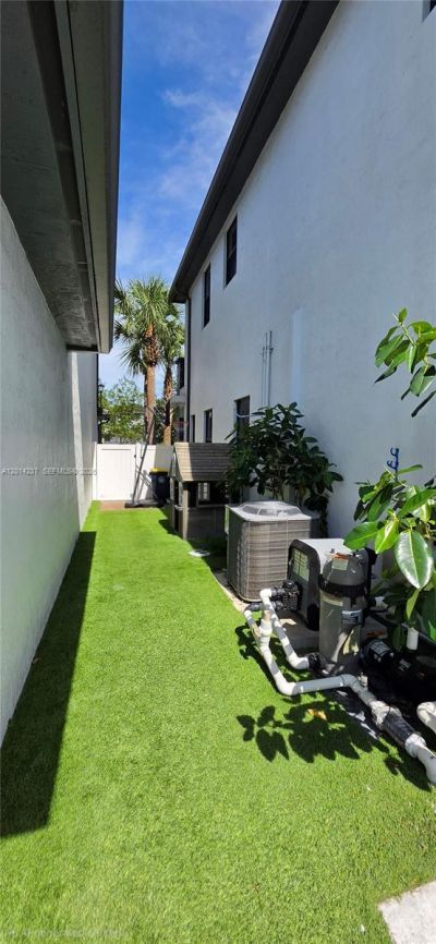 4971 Whispering Way, Unit 4971, Fort Lauderdale, FL 33312 Photo