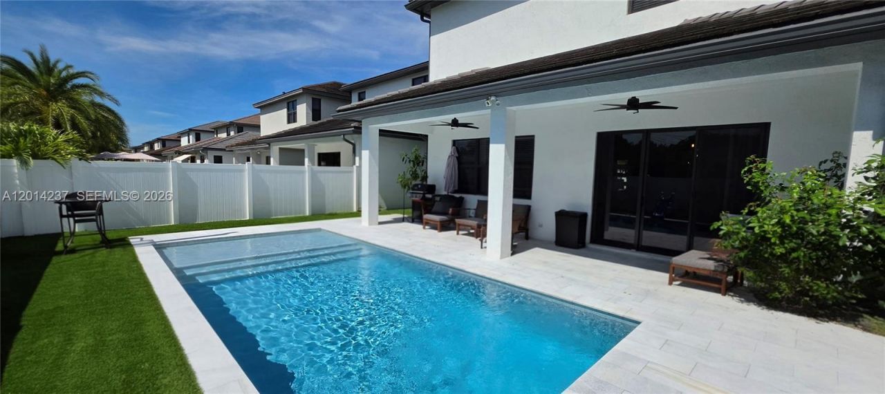 4971 Whispering Way, Unit 4971, Fort Lauderdale, FL 33312 Photo