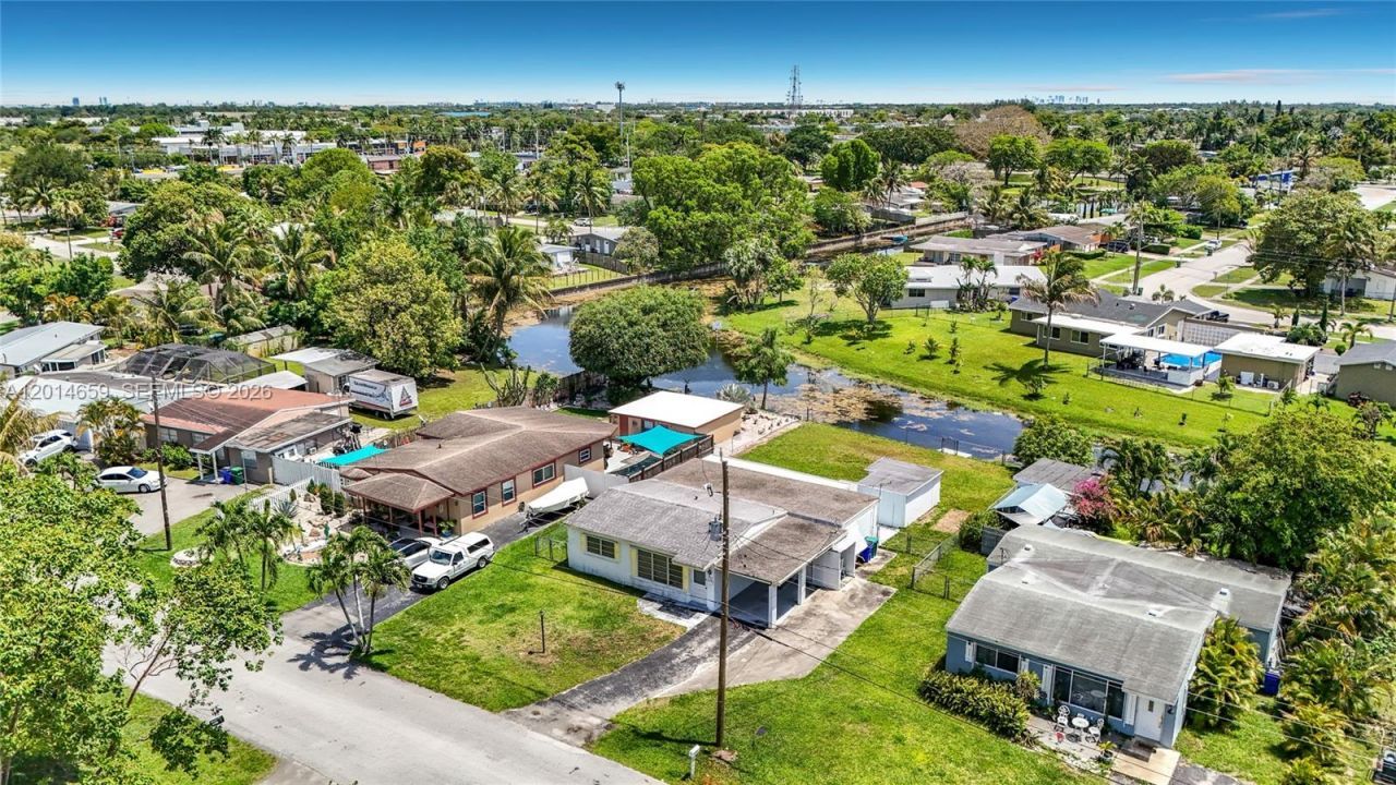 5930 NW 24th Ct , Margate, FL 33063 Photo
