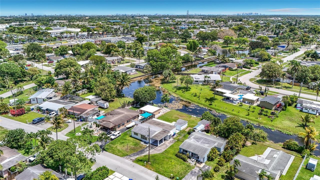 5930 NW 24th Ct , Margate, FL 33063 Photo
