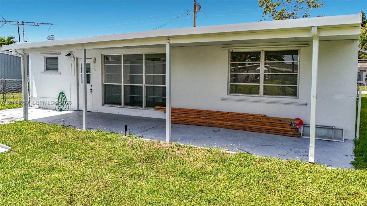 5930 NW 24th Ct , Margate, FL 33063 Photo